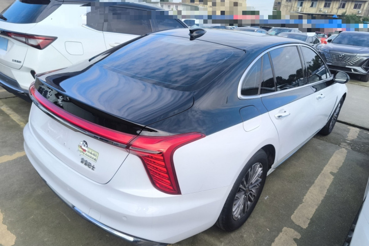 红旗H5 2023款 1.5T DCT智联旗韵版车身外观7