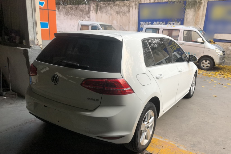 大众 高尔夫 2016款 1.6L 自动舒适型车身外观7
