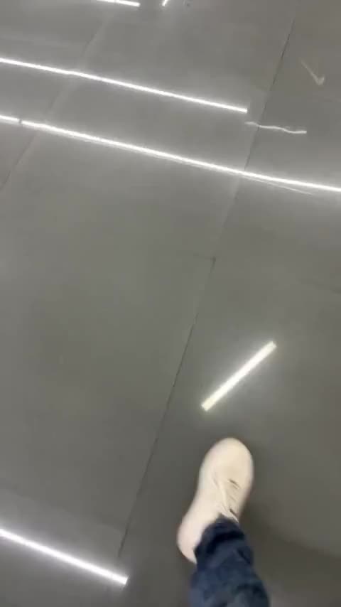 奔驰E级 2020款 E 300 L 豪华型讲解2