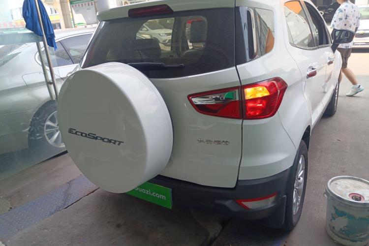 福特 翼搏 2013款 1.5L 手动舒适型车身外观6005