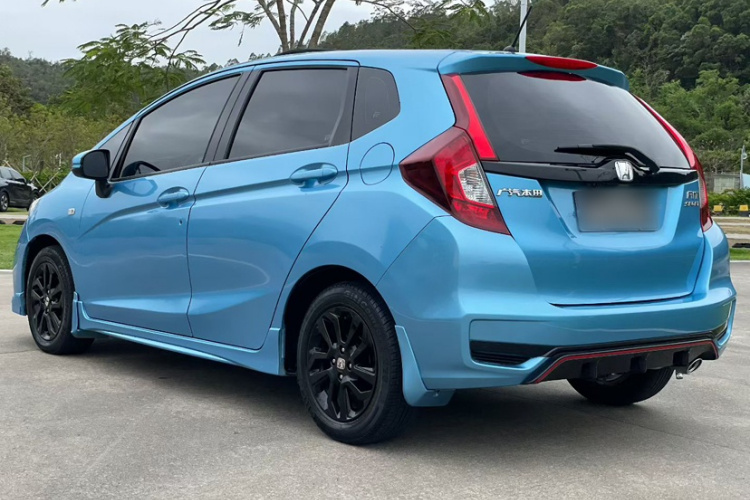 本田 飞度 2018款 1.5L CVT潮跑+版车身外观6005