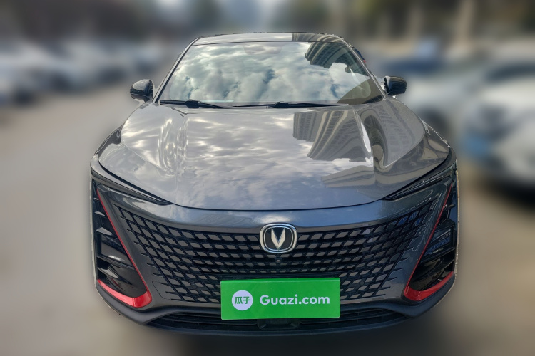 长安UNI-T 2020款 1.5T 尊贵型车身外观6001