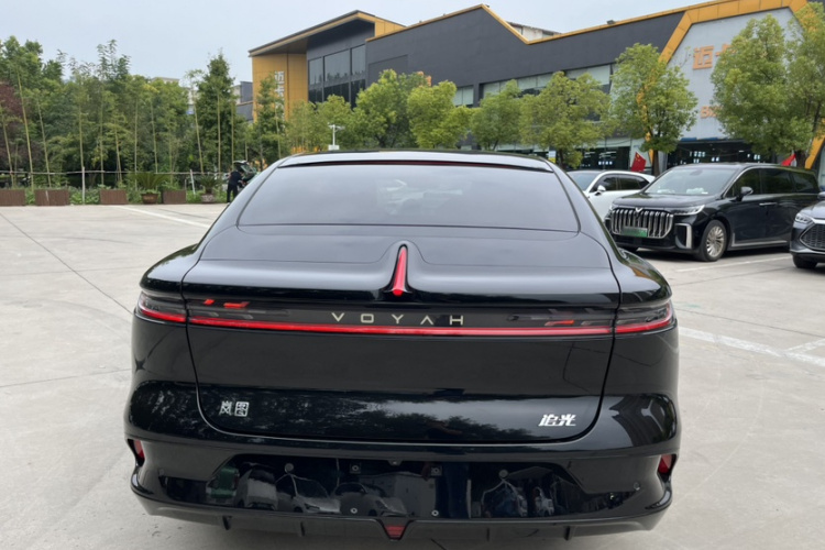 岚图汽车 岚图追光 2024款 PHEV 四驱超长续航旗舰版车身外观6007