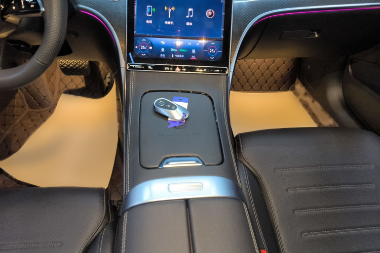 奔驰C级 2024款 改款三 C 260 L 运动版局部细节18