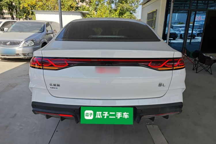 比亚迪 秦L 2024款 DM-i 120KM领先型车身外观6