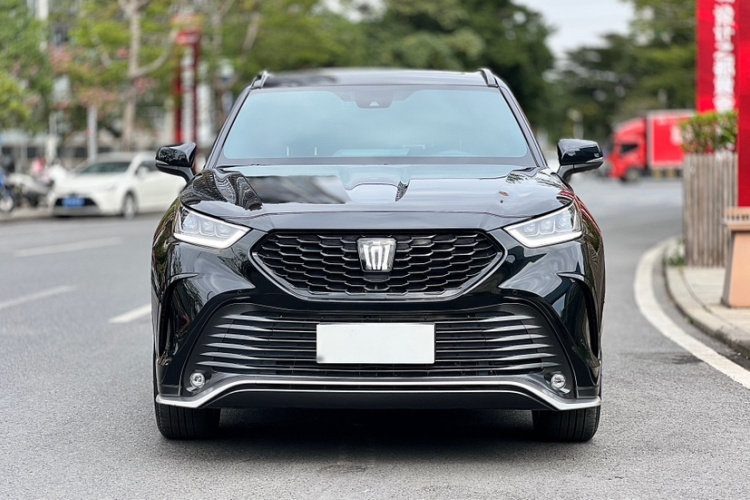 丰田 皇冠陆放 2024款 2.5L HEV四驱豪华版车身外观6005