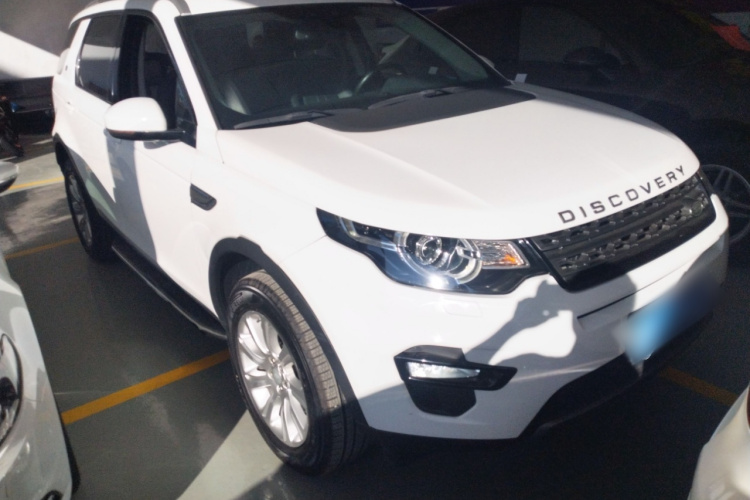 路虎 发现神行 2018款 240PS SE版车身外观3