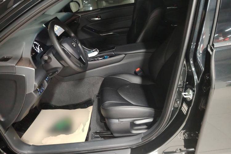 丰田 亚洲龙 2023款 2.0L 进取版局部细节19