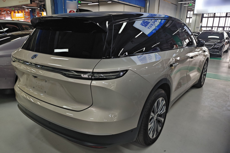 蔚来ES8 2023款 75kWh 行政版车身外观6005