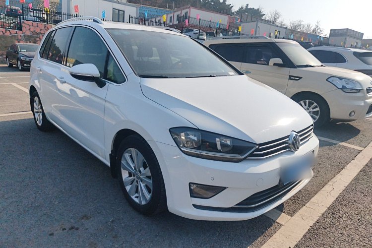 大众 高尔夫·嘉旅 2016款 230TSI 自动进取型车身外观3