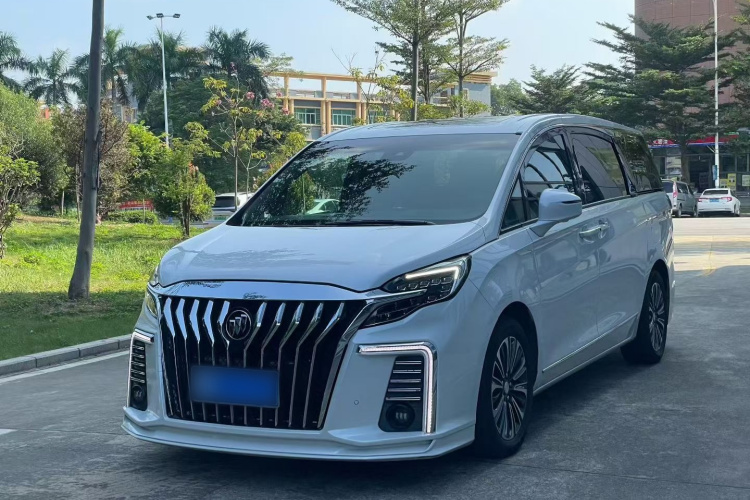 别克GL8 2021款 ES陆尊 653T 旗舰型车身外观1