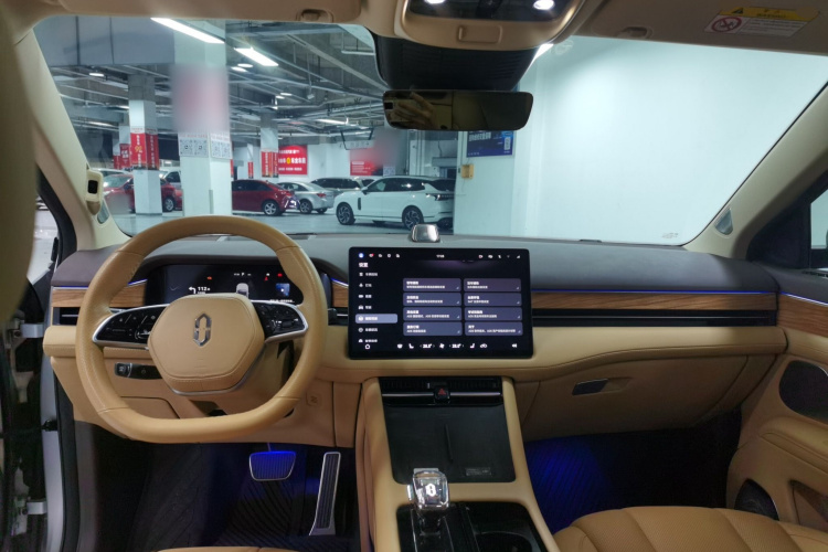 鸿蒙智行 问界M7 2024款 1.5T 智驾四驱Max版 5座中控内饰7002