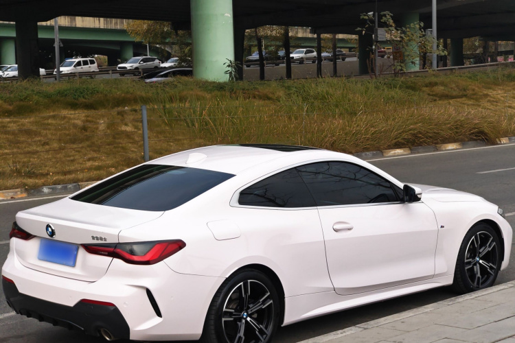 宝马4系 2022款 425i M运动套装车身外观6009