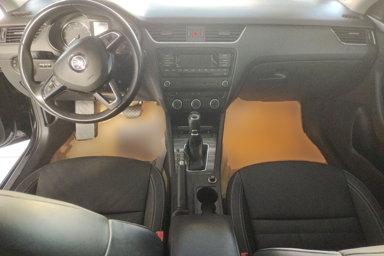 斯柯达 明锐 2017款 1.6L 自动智行版中控内饰12