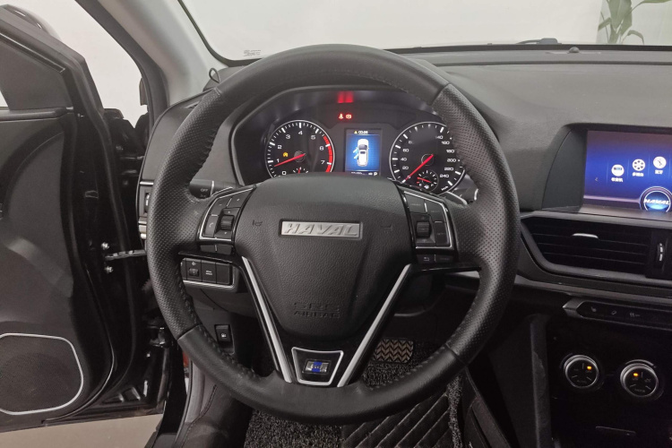 哈弗H6 2018款 蓝标 运动版 1.5T 自动两驱精英型中控内饰13