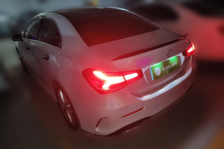 奔驰A级 2021款 A 200 L 运动轿车时尚型车身外观6003