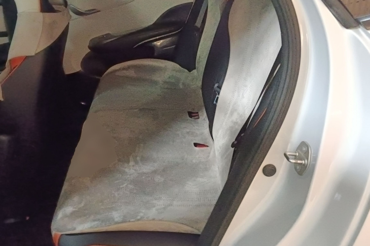 比亚迪 海豚 2021款 401km 骑士版中控内饰21