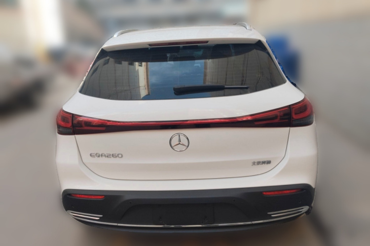 奔驰EQA 2022款 EQA 260车身外观6