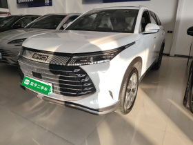 比亚迪 护卫舰07 2024款 荣耀版 DM-i 100KM 尊贵型