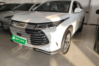 比亚迪 护卫舰07 2024款 荣耀版 DM-i 100KM 尊贵型