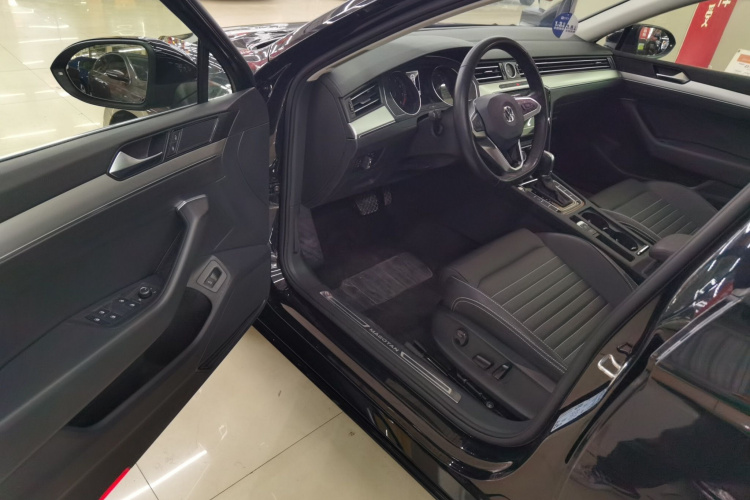 大众 迈腾 2020款 280TSI DSG 舒适型中控内饰7003