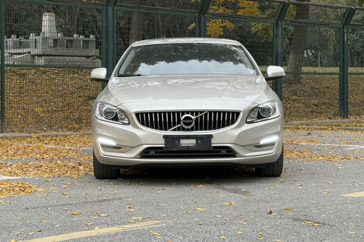 沃尔沃S60 2019款 S60L 改款 T5 智进进阶版车身外观6002