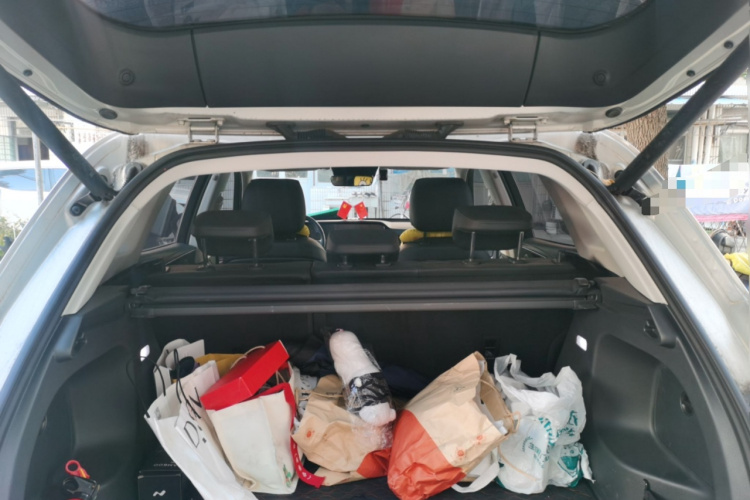 红旗HS5 2023款 2.0T 旗享Pro版中控内饰23