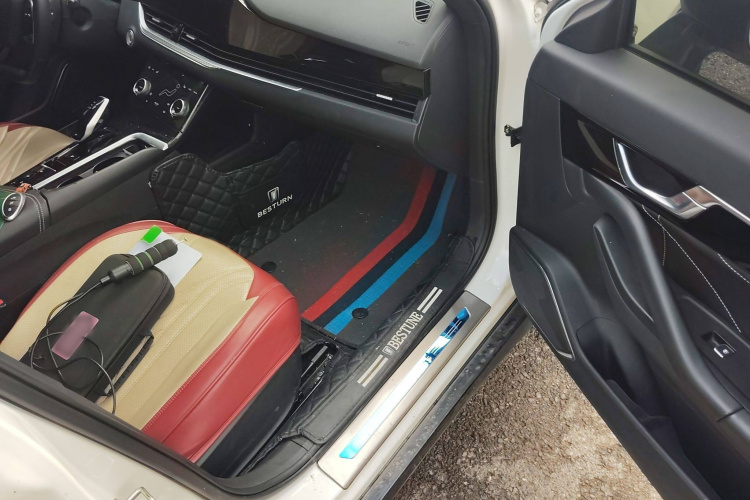 奔腾B70S 2022款 1.5T 智潮统帅局部细节9005