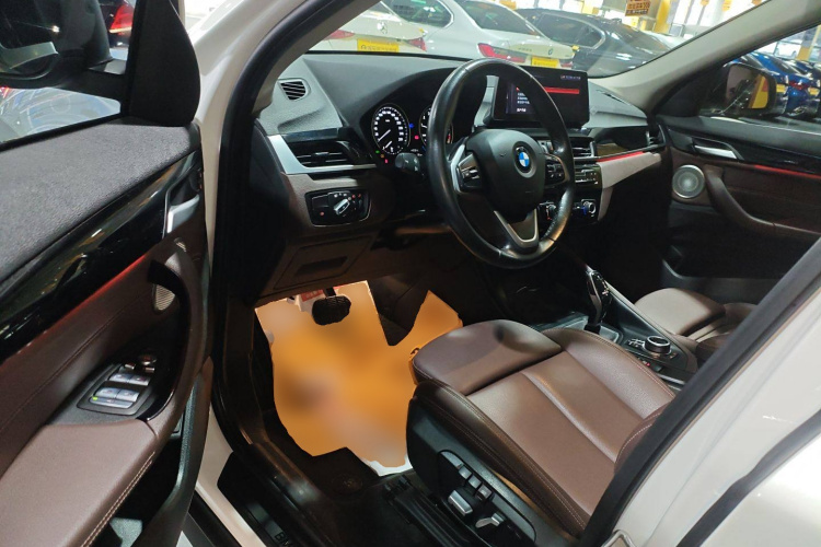 宝马X1 2021款 改款 sDrive20Li 时尚型中控内饰20