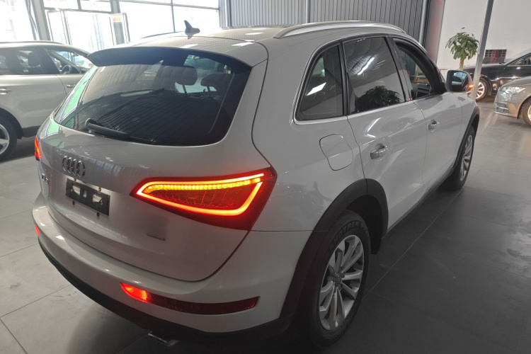 奥迪Q5 2015款 40 TFSI 技术型车身外观6005