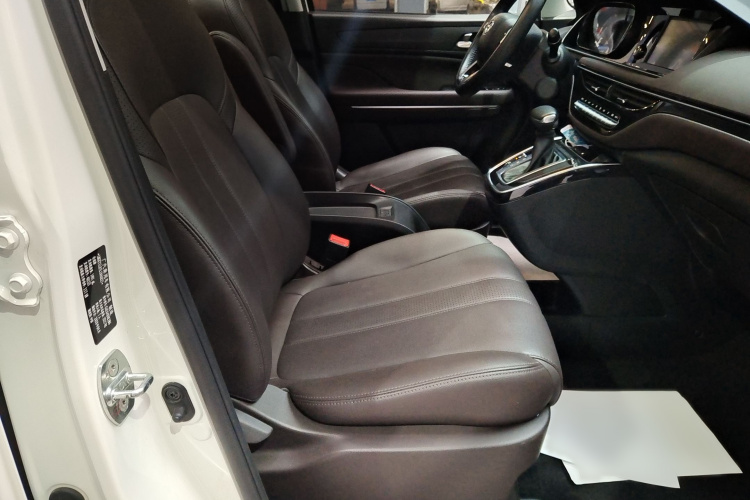 广汽传祺 传祺M6 2019款 270T DCT尊享版（七座）国VI局部细节41