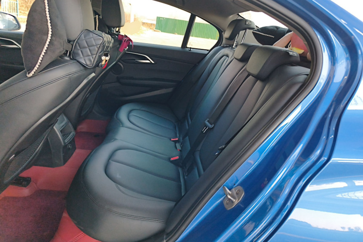 宝马1系 2017款 118i 运动型中控内饰7004