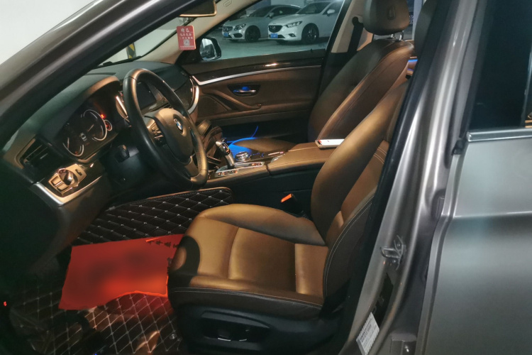 宝马5系 2014款 525Li 豪华设计套装中控内饰19