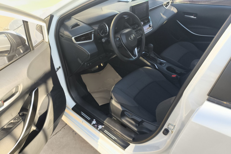 丰田 雷凌 2021款 双擎 1.8H E-CVT领先版中控内饰20