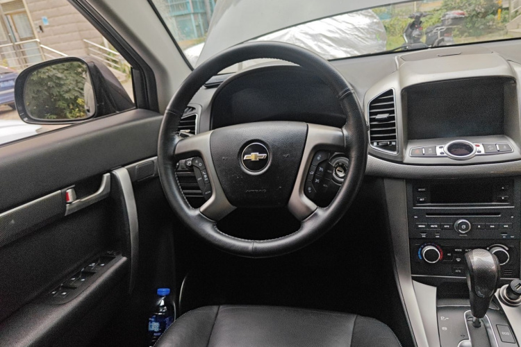 雪佛兰 科帕奇(进口) 2011款 2.4 AT 7座豪华版局部细节13