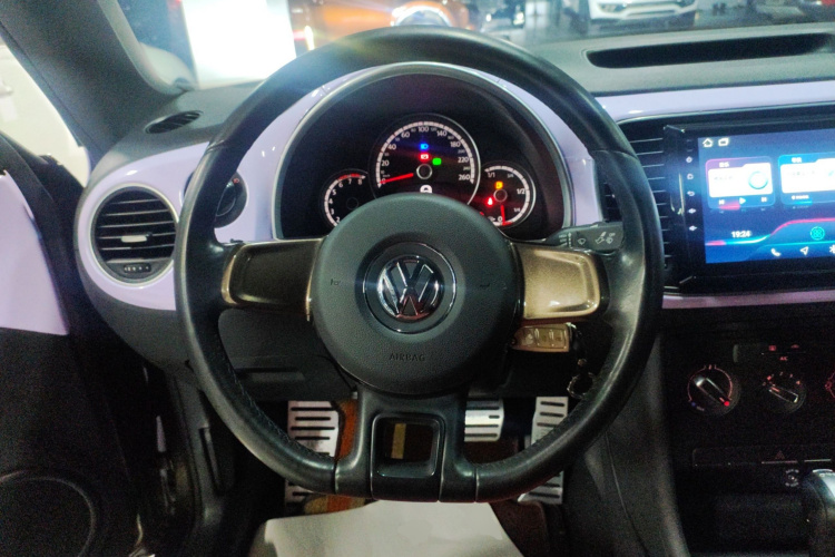 大众 甲壳虫 2015款 180TSI中控内饰13