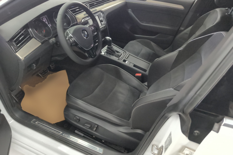 一汽-大众CC 2020款 330TSI 华颜版 国VI局部细节19