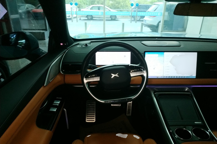 小鹏G9 2022款 650 性能版Pro中控内饰13