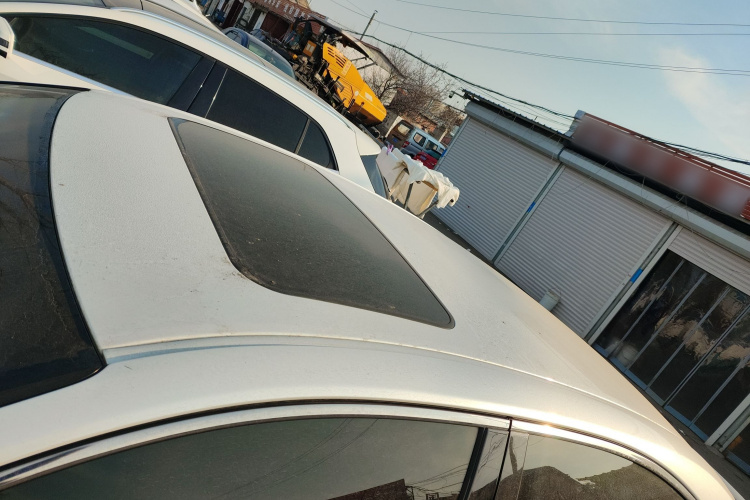 雷克萨斯ES 2017款 200 30周年纪念版局部细节57