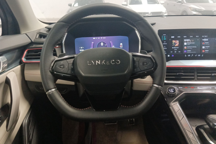 领克06 2020款 1.5T 耀Halo中控内饰13