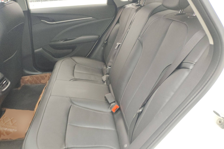 别克 英朗 2019款 18T 自动互联精英型 国VI中控内饰7004