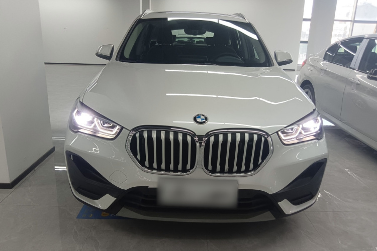 宝马X1 2022款 sDrive25Li 领先型车身外观2