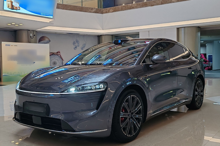 鸿蒙智行 智界R7 2025款 增程 331km Ultra车身外观1