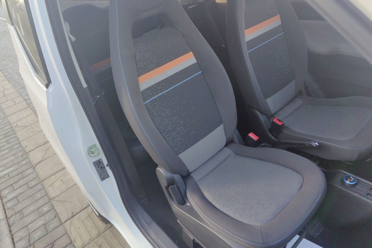 五菱汽车 宏光MINIEV 2022款 自在款 磷酸铁锂局部细节41