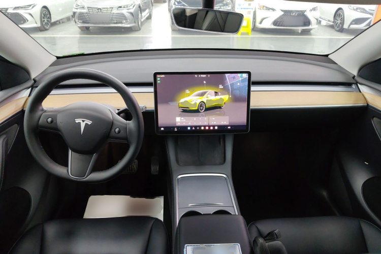 特斯拉 Model Y 2022款 后轮驱动版中控内饰12