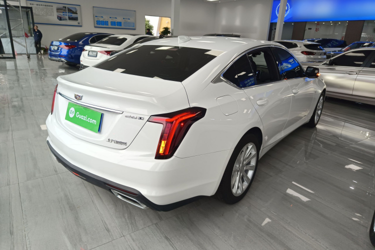 凯迪拉克CT5 2022款 28T 风尚型车身外观7