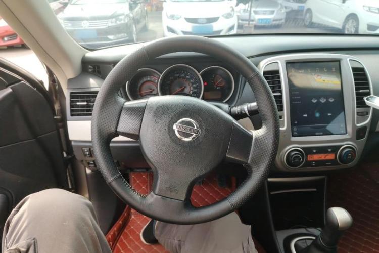 日产 轩逸 2016款 经典 1.6XE 手动领先版中控内饰7002