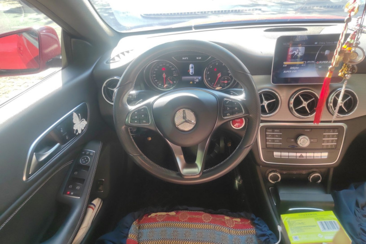 奔驰CLA 2018款 CLA 200 动感型局部细节13