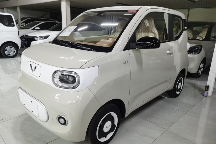 五菱汽车 宏光MINIEV 2024款 第三代 215km 青春版车身外观4