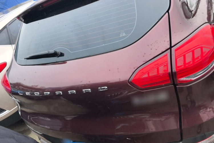 猎豹汽车 猎豹CS10 2017款 1.5T 手动尊贵型车身外观6